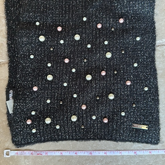 Karl Lagerfeld black with silver scarf adorned with multicolored pearls. - Picture 8 of 8